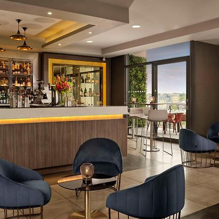 Doubletree By Hilton Lincoln Hotel Buitenkant foto