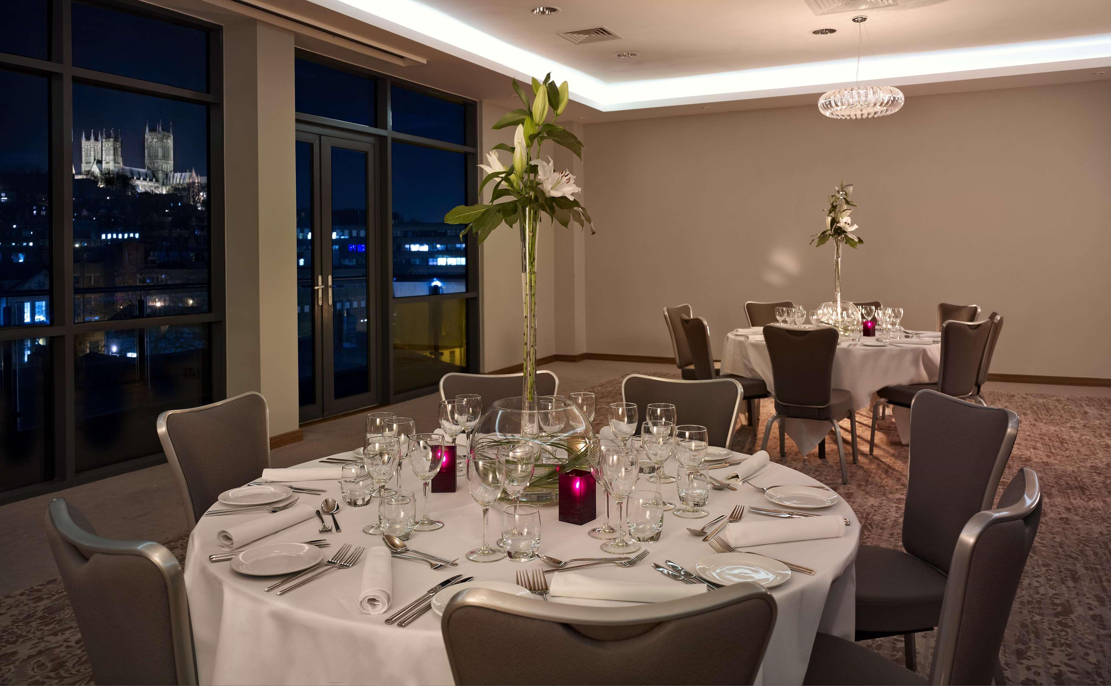 Doubletree By Hilton Lincoln Hotel Restaurant foto