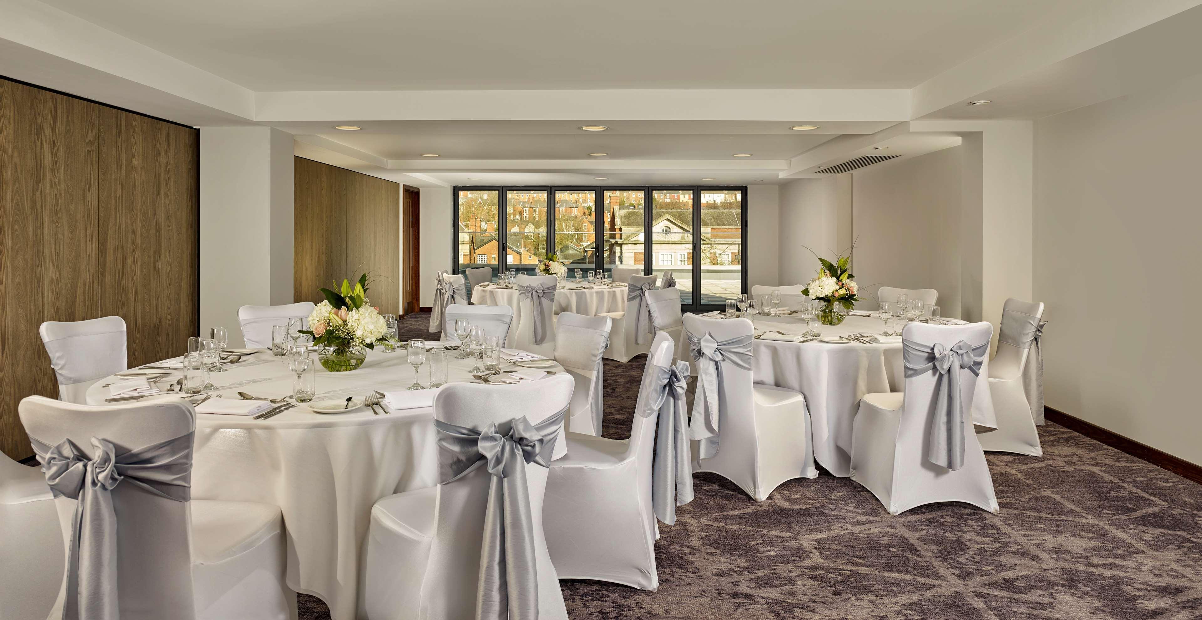 Doubletree By Hilton Lincoln Hotel Buitenkant foto