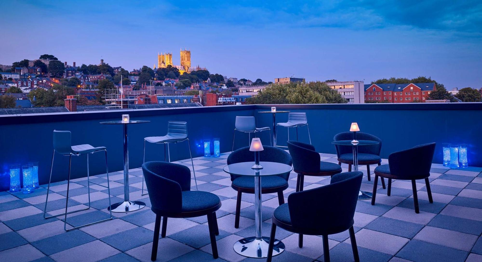 Doubletree By Hilton Lincoln Hotel Buitenkant foto