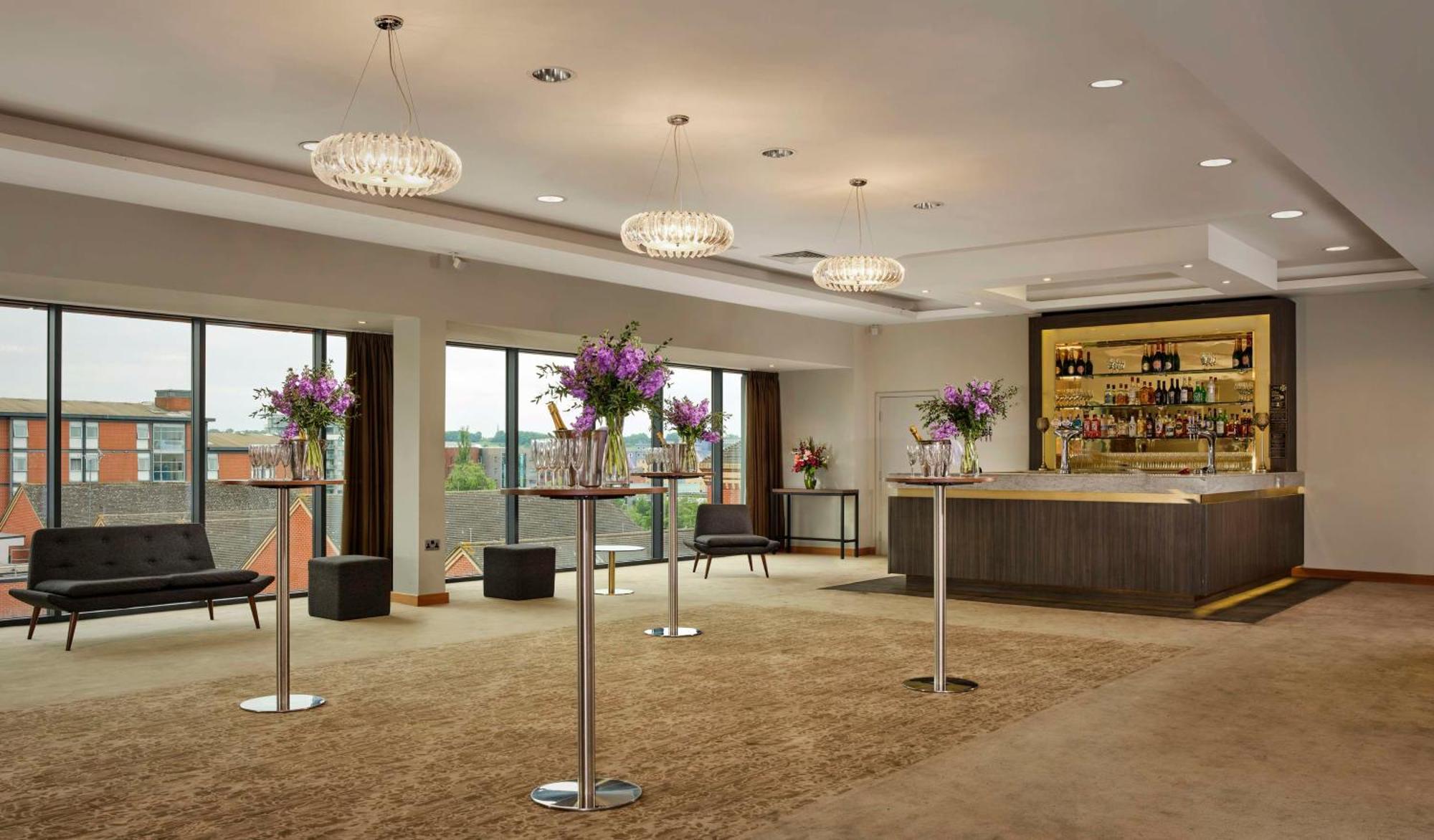 Doubletree By Hilton Lincoln Hotel Buitenkant foto